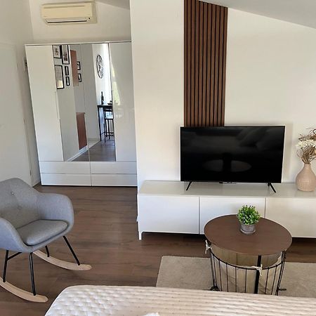 Studio Apartment Elena زادار المظهر الخارجي الصورة